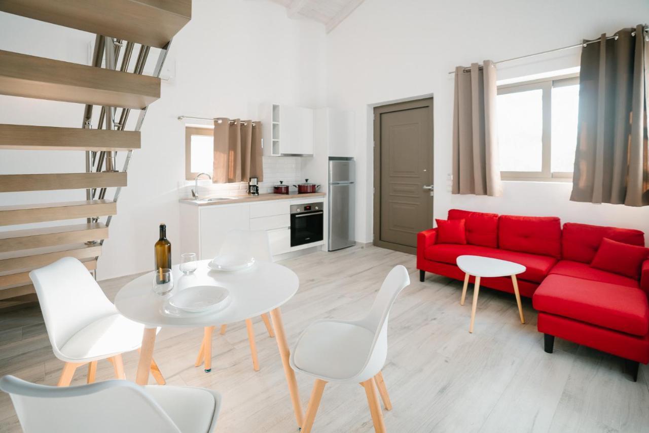 Holiday home Petrino Foinikounta *